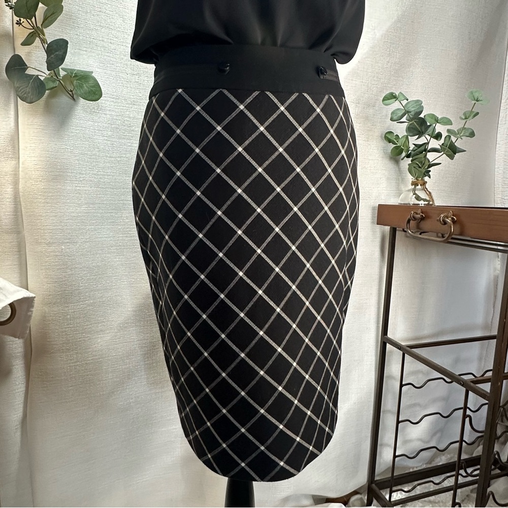 The Limited Elegant Black and White Grid Pencil Skirt Size 0